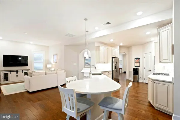 $825,000 | 33172 Ponte Vecchio Plaza, Ocean View, DE 19970