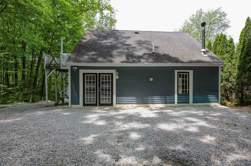 38 Island Road Holland, MA 01521 - Photo 34 of 42