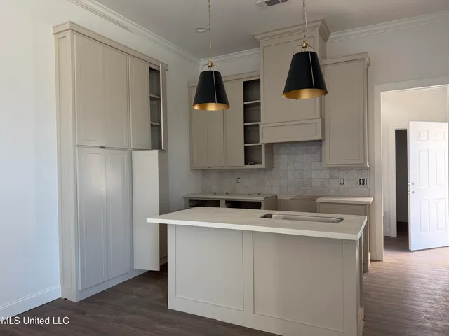 $376,900 | 528 Baleigh Way, Canton, MS 39046