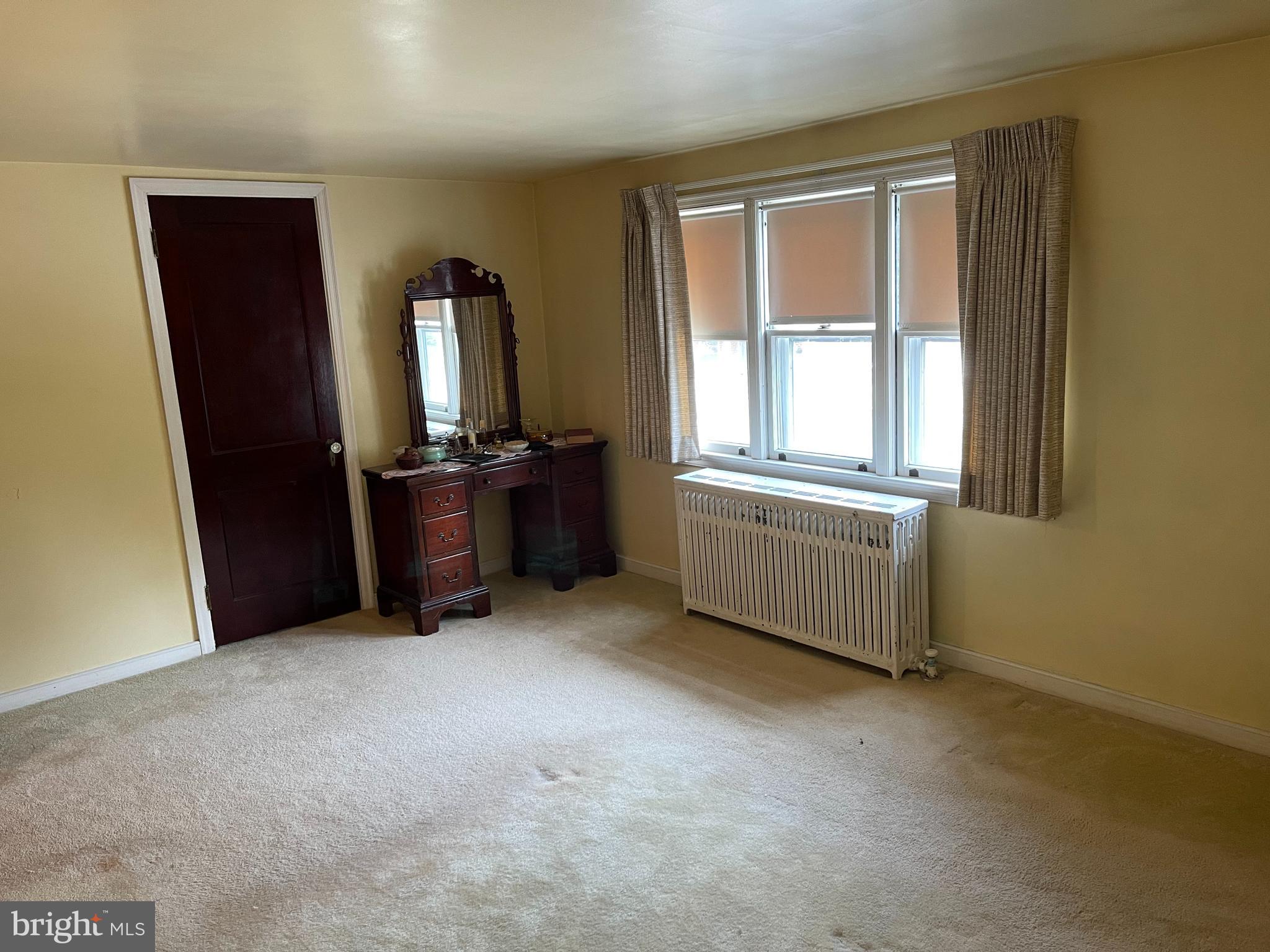 2316 Spring Street Reading, PA 19609 - Photo 16 of 21 Primary bedroom