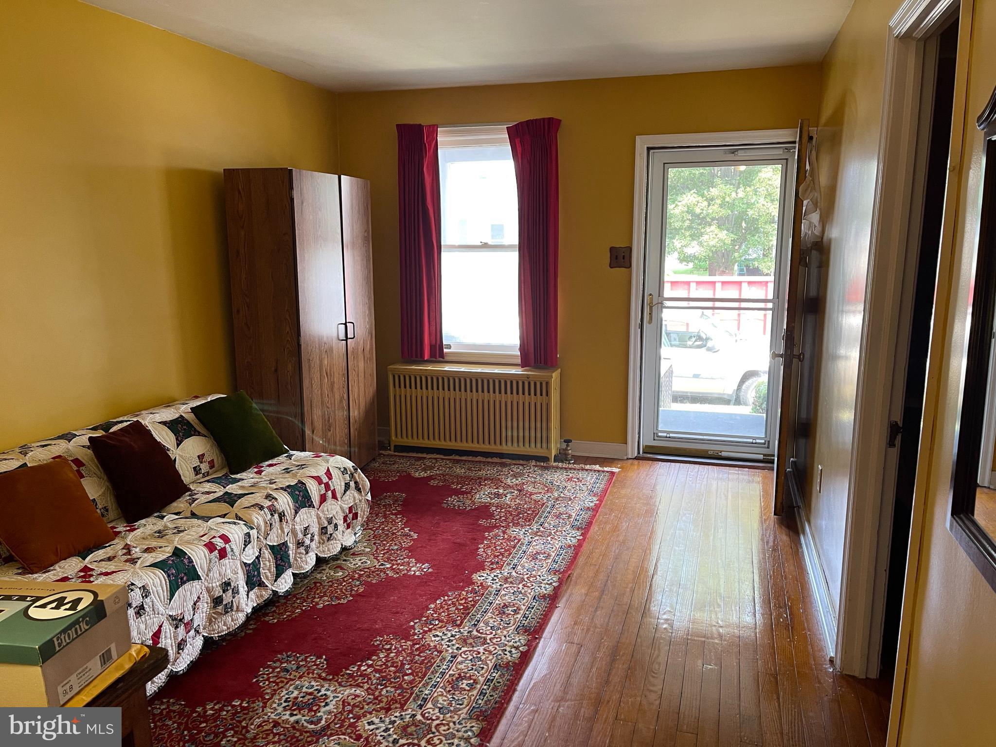 2316 Spring Street Reading, PA 19609 - Photo 3 of 21 Living room