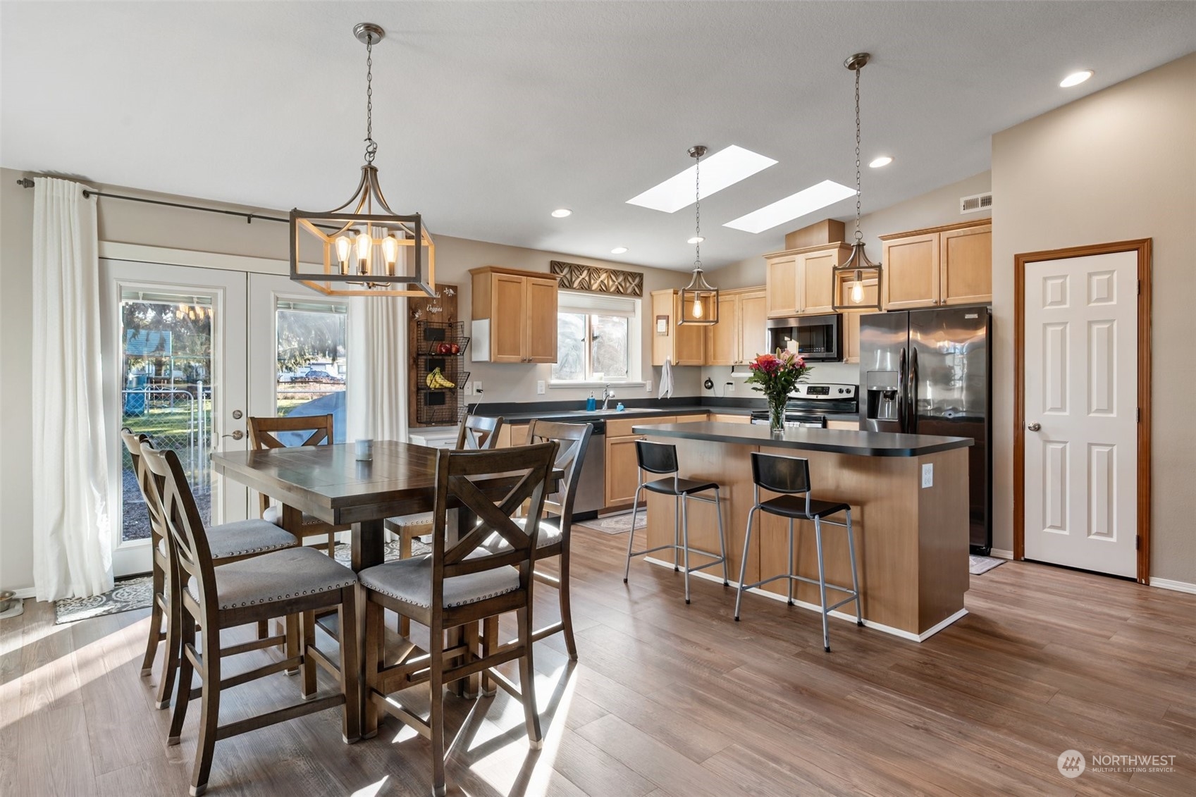 6507 198th Way Southwest Rochester, WA 98579 - Photo 8 of 40