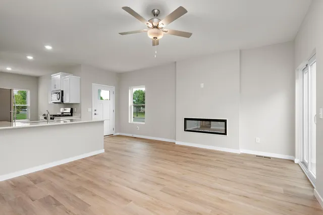 $394,900 | 683 Aspen Lane, Montrose, MN 55363