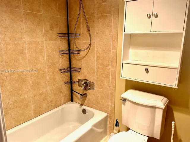 $2,100 | 2940 North Course Drive, Unit 910, Pompano Beach, FL 33069