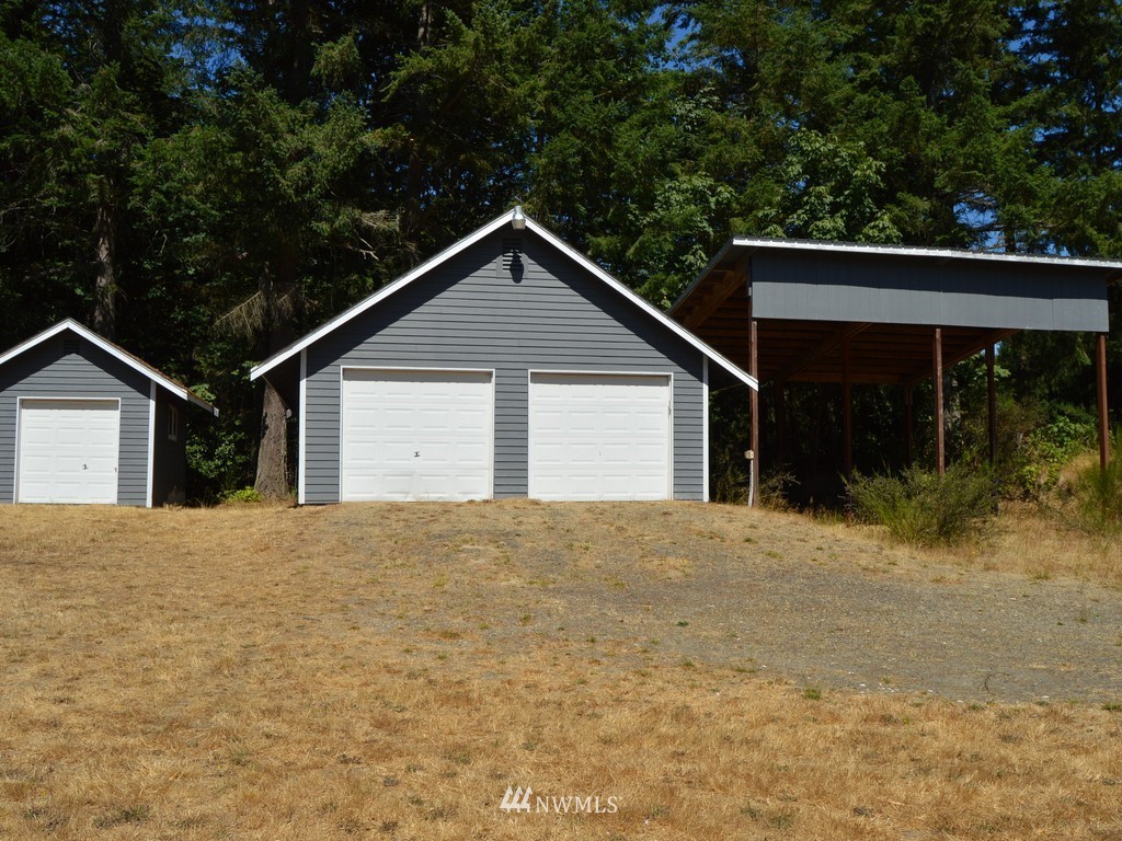 518 Northwest Sigurd Hanson Road Poulsbo, WA 98370 - Photo 4 of 24 Gallery Image 4