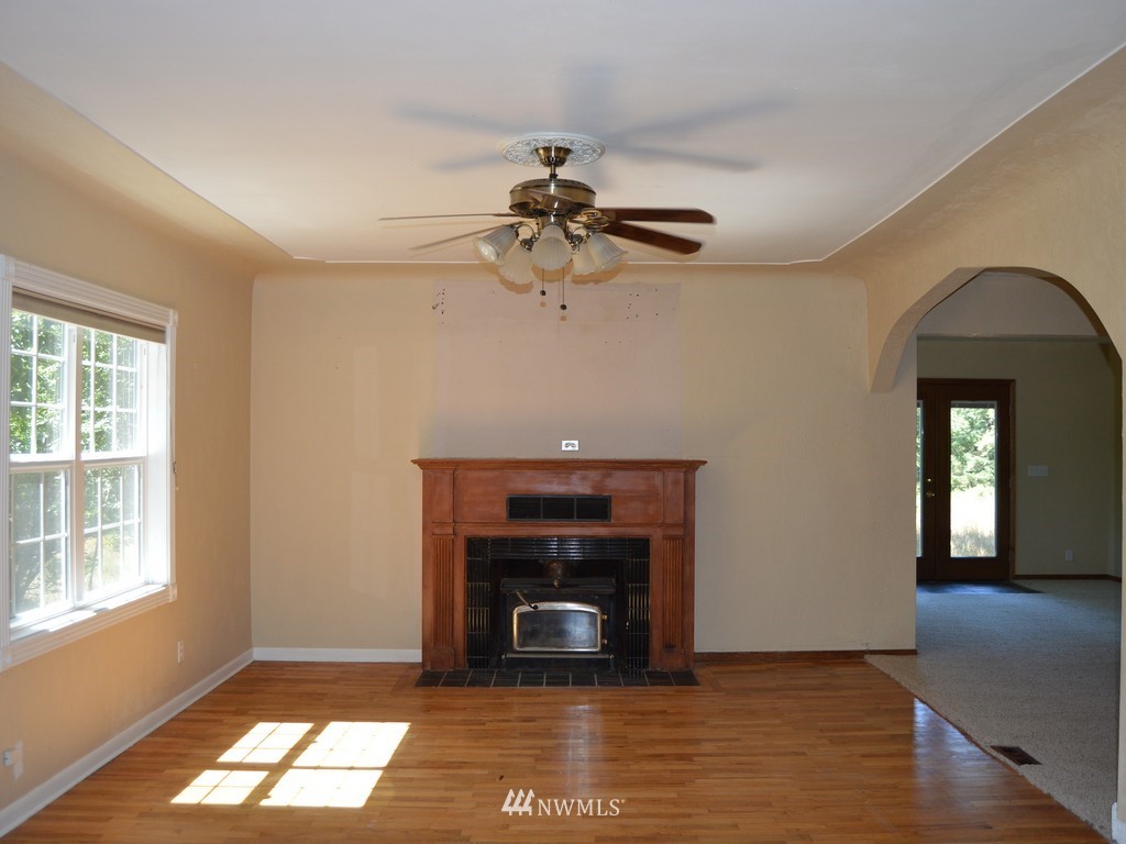 518 Northwest Sigurd Hanson Road Poulsbo, WA 98370 - Photo 7 of 24 Gallery Image 7
