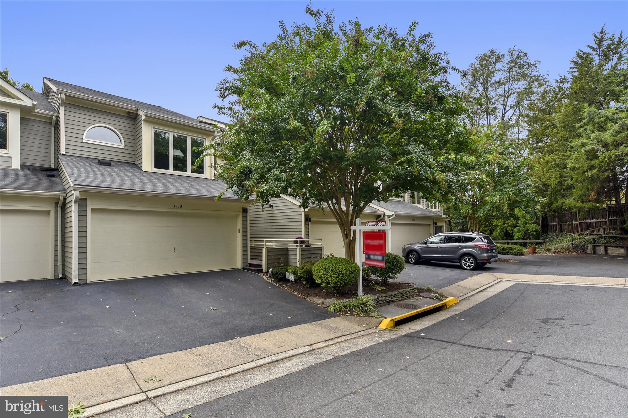 1913 Lakeport Way Reston, VA 20191 - Photo 1 of 26 Gallery Image 1