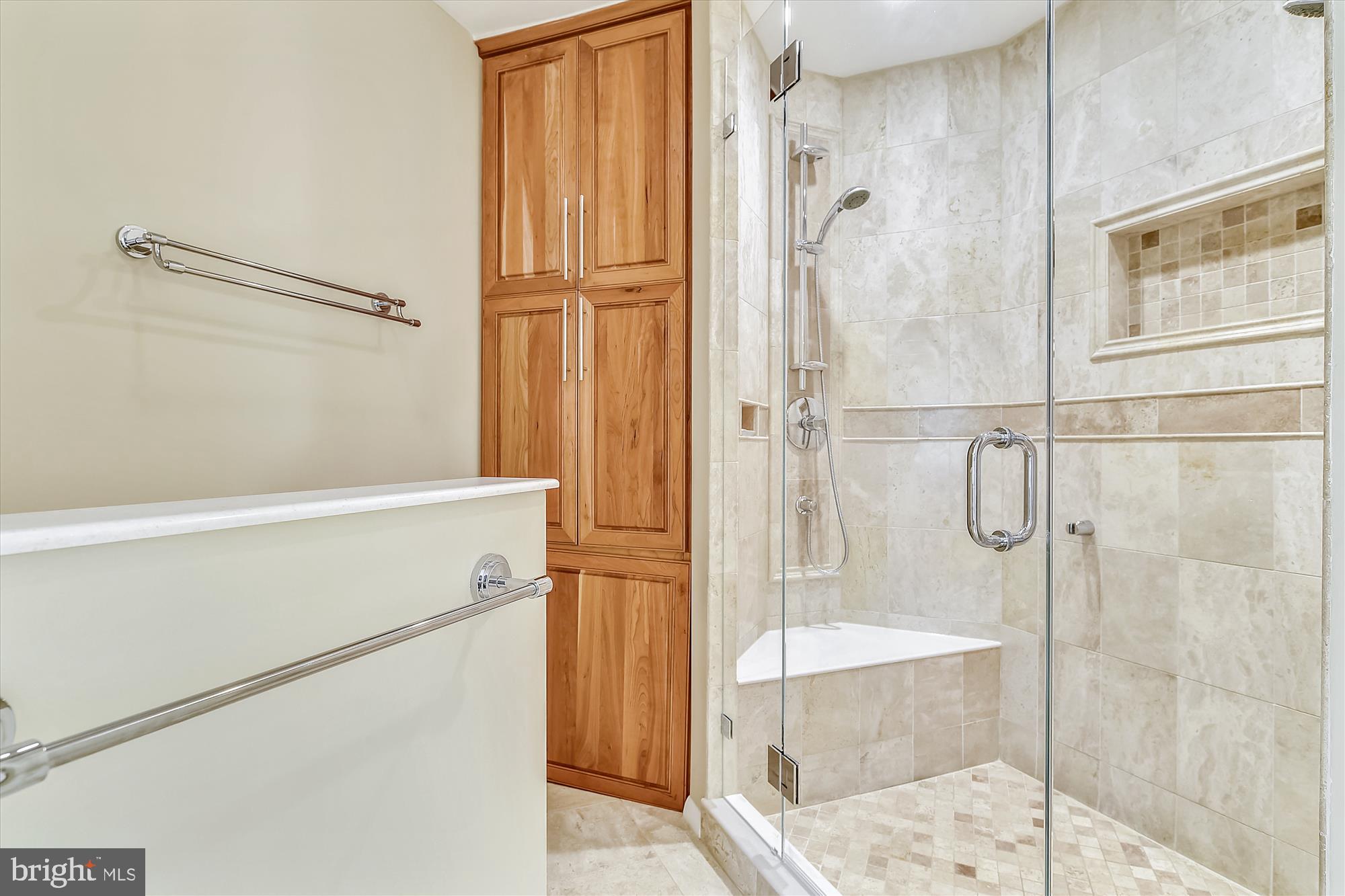 1913 Lakeport Way Reston, VA 20191 - Photo 12 of 26 Gallery Image 12