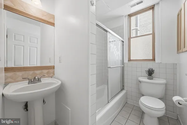$6,000 | 1116 Monroe Street Northwest, Unit 1, Washington, DC 20010