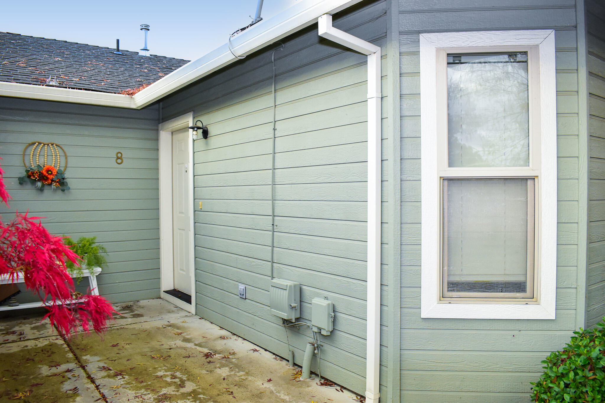3015 Merriman Road, Unit 8 Medford, OR 97501 - Photo 8 of 24 Patio