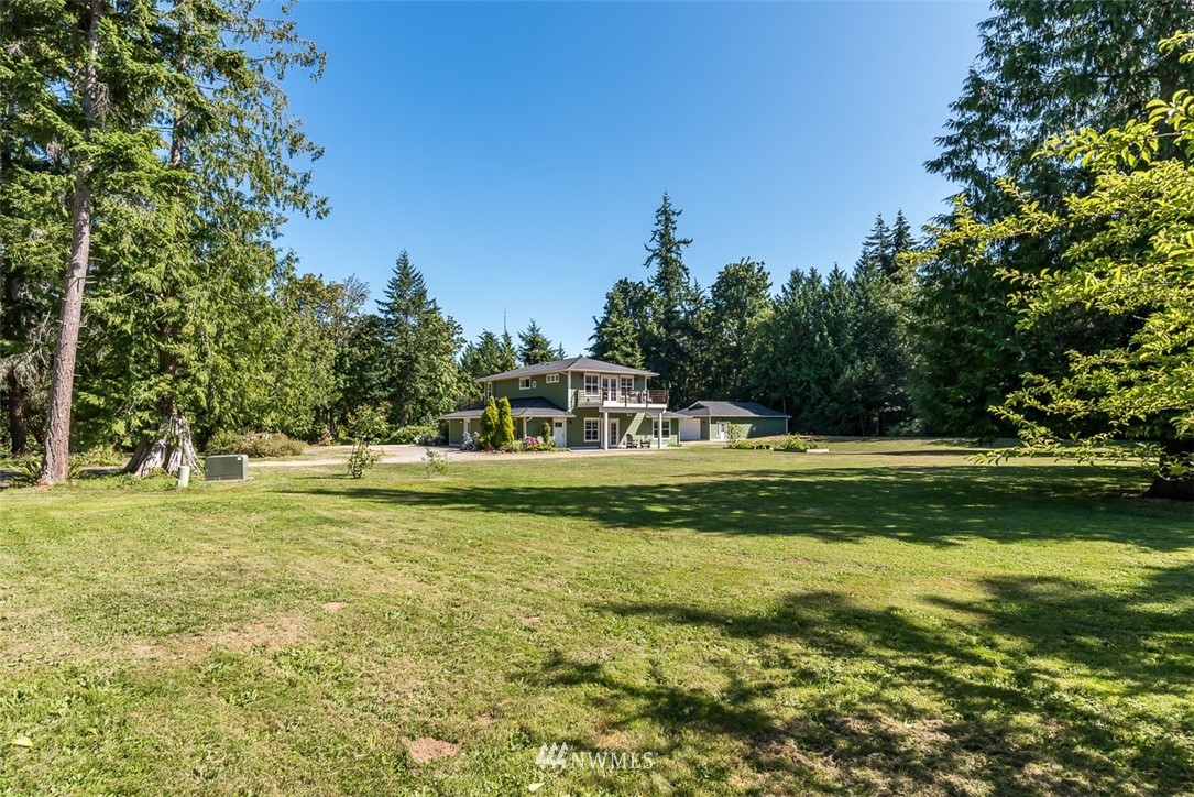 758 Arrowhead Road Camano Island, WA 98282 - Photo 4 of 40 Gallery Image 4