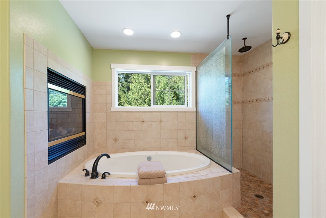 758 Arrowhead Road Camano Island, WA 98282 - Photo 31 of 40 Gallery Image 31