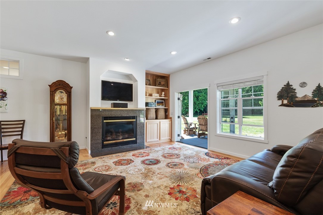 758 Arrowhead Road Camano Island, WA 98282 - Photo 10 of 40 Gallery Image 10