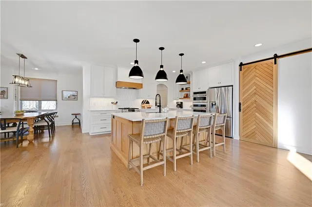 $955,000 | 5303 166th Terrace, Overland Park, KS 66085