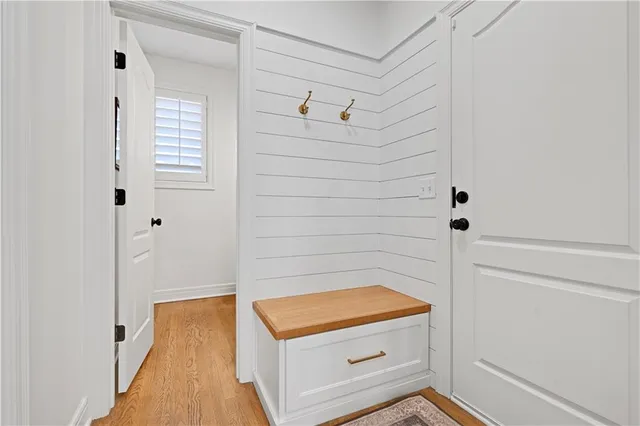 $955,000 | 5303 166th Terrace, Overland Park, KS 66085