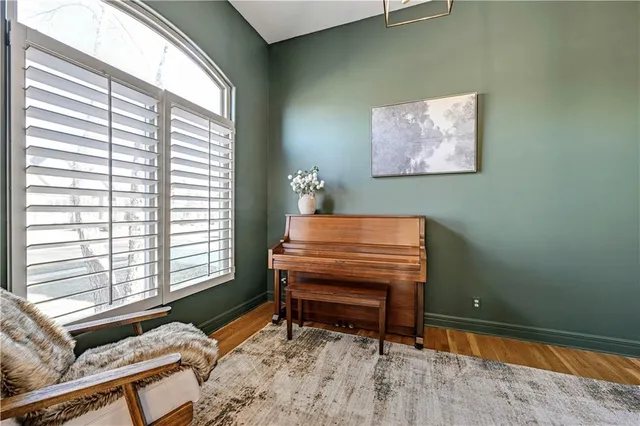 $955,000 | 5303 166th Terrace, Overland Park, KS 66085