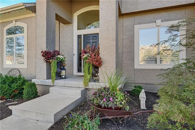 $955,000 | 5303 166th Terrace, Overland Park, KS 66085