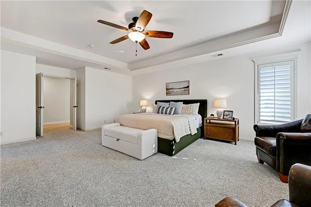 $955,000 | 5303 166th Terrace, Overland Park, KS 66085