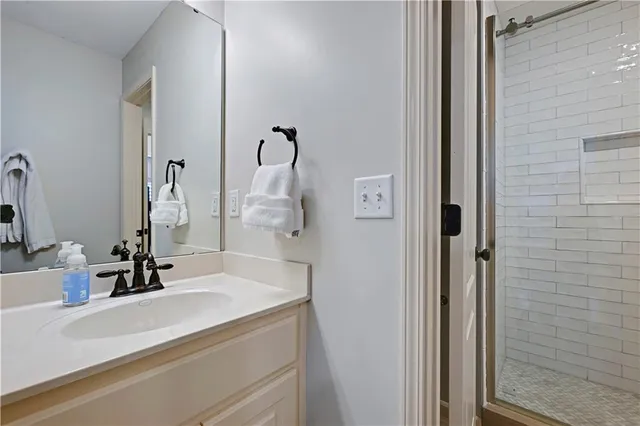 $955,000 | 5303 166th Terrace, Overland Park, KS 66085