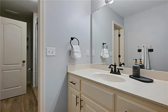 $955,000 | 5303 166th Terrace, Overland Park, KS 66085