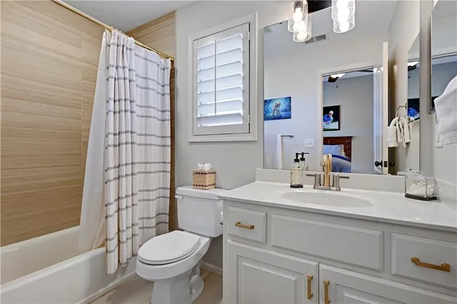 $955,000 | 5303 166th Terrace, Overland Park, KS 66085