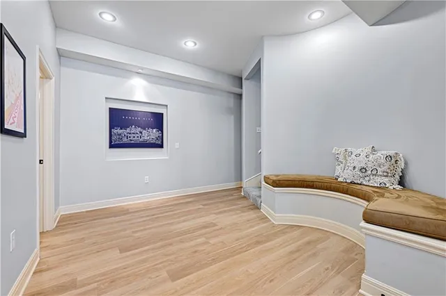 $955,000 | 5303 166th Terrace, Overland Park, KS 66085