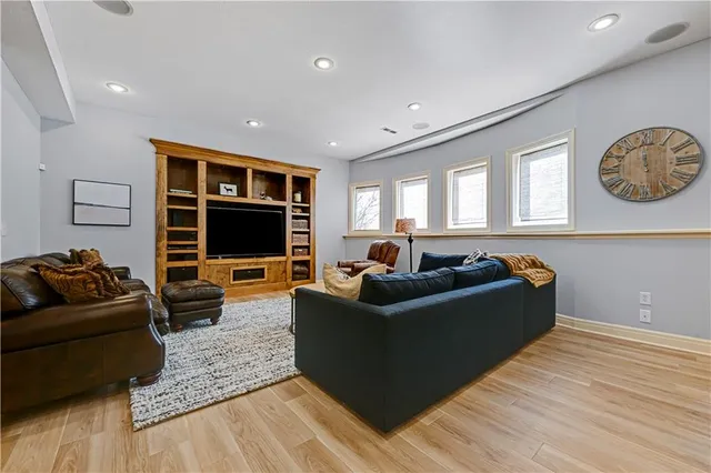 $955,000 | 5303 166th Terrace, Overland Park, KS 66085