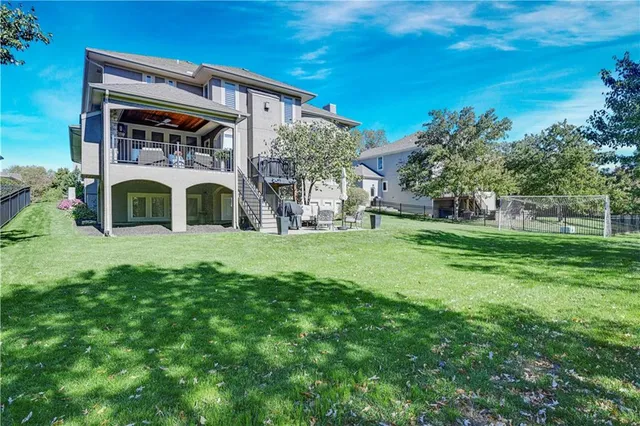$955,000 | 5303 166th Terrace, Overland Park, KS 66085
