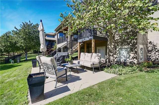$955,000 | 5303 166th Terrace, Overland Park, KS 66085
