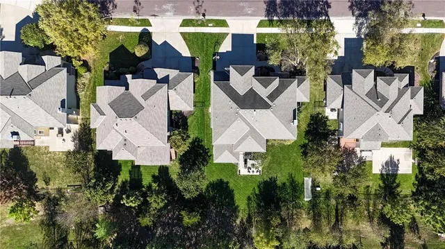 $955,000 | 5303 166th Terrace, Overland Park, KS 66085