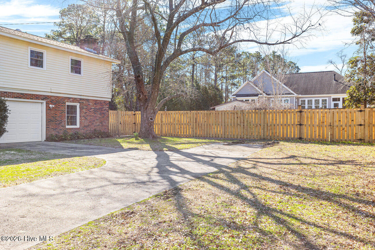 22 Pelican Point Road Wilmington, NC 28409 - Photo 3 of 32 003_22_pelican_point-3