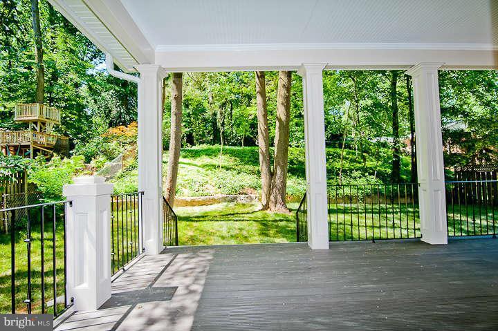6205 Park Road McLean, VA 22101 - Photo 14 of 30 Exterior (Rear)