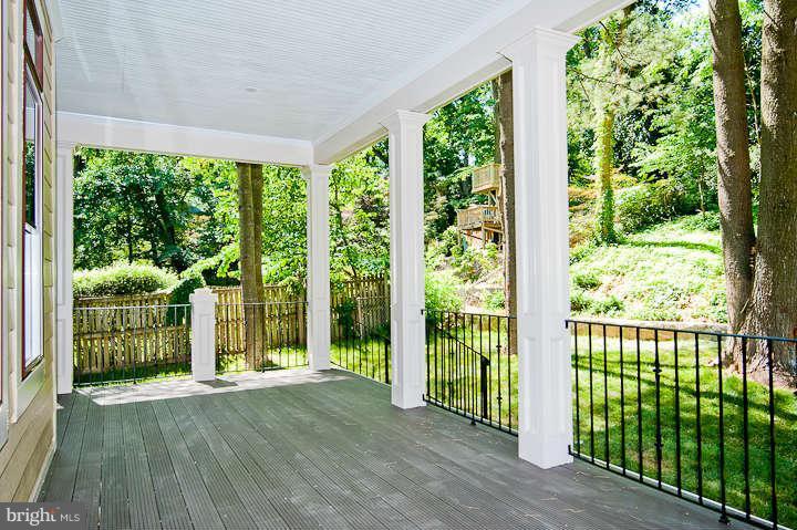 6205 Park Road McLean, VA 22101 - Photo 15 of 30 Exterior (Rear)