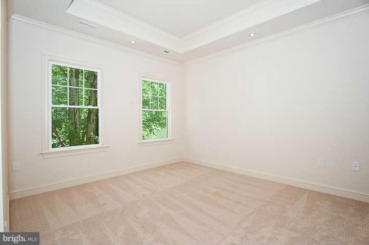 6205 Park Road McLean, VA 22101 - Photo 20 of 30 Bedroom
