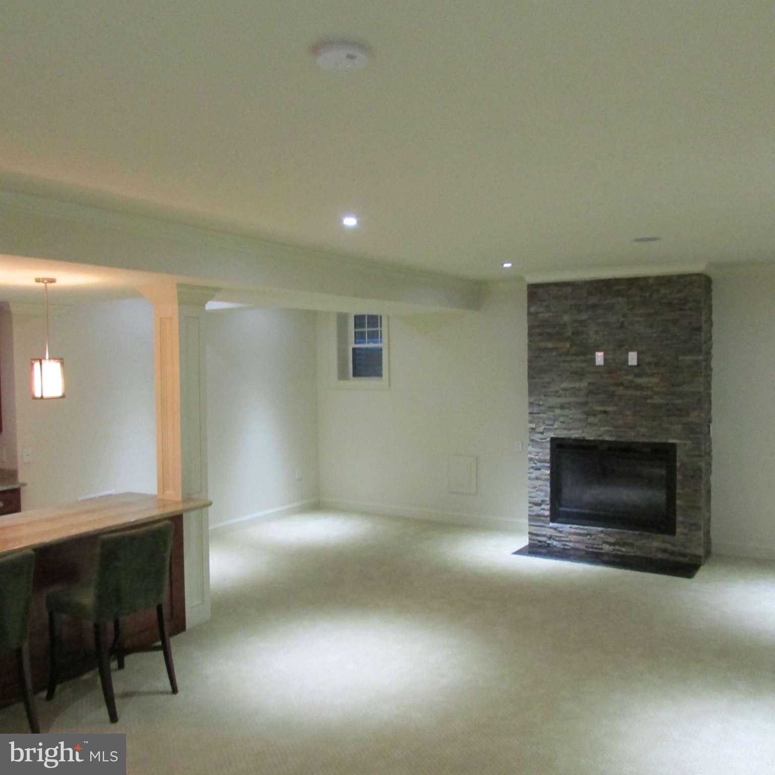 6205 Park Road McLean, VA 22101 - Photo 25 of 30 Family Room