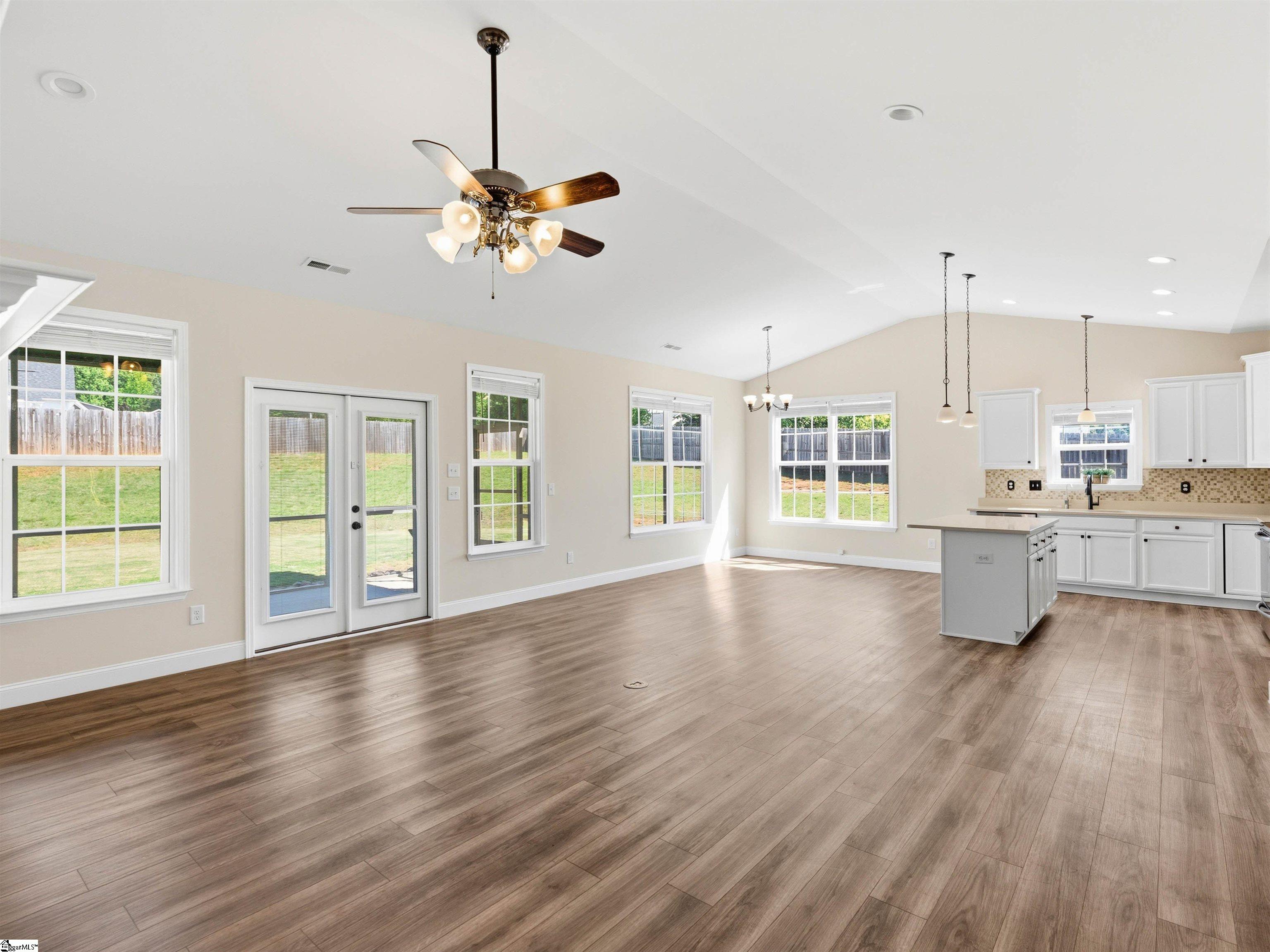 382 West Darby Road Greenville, SC 29609 - Photo 5 of 48 Gallery Image 5