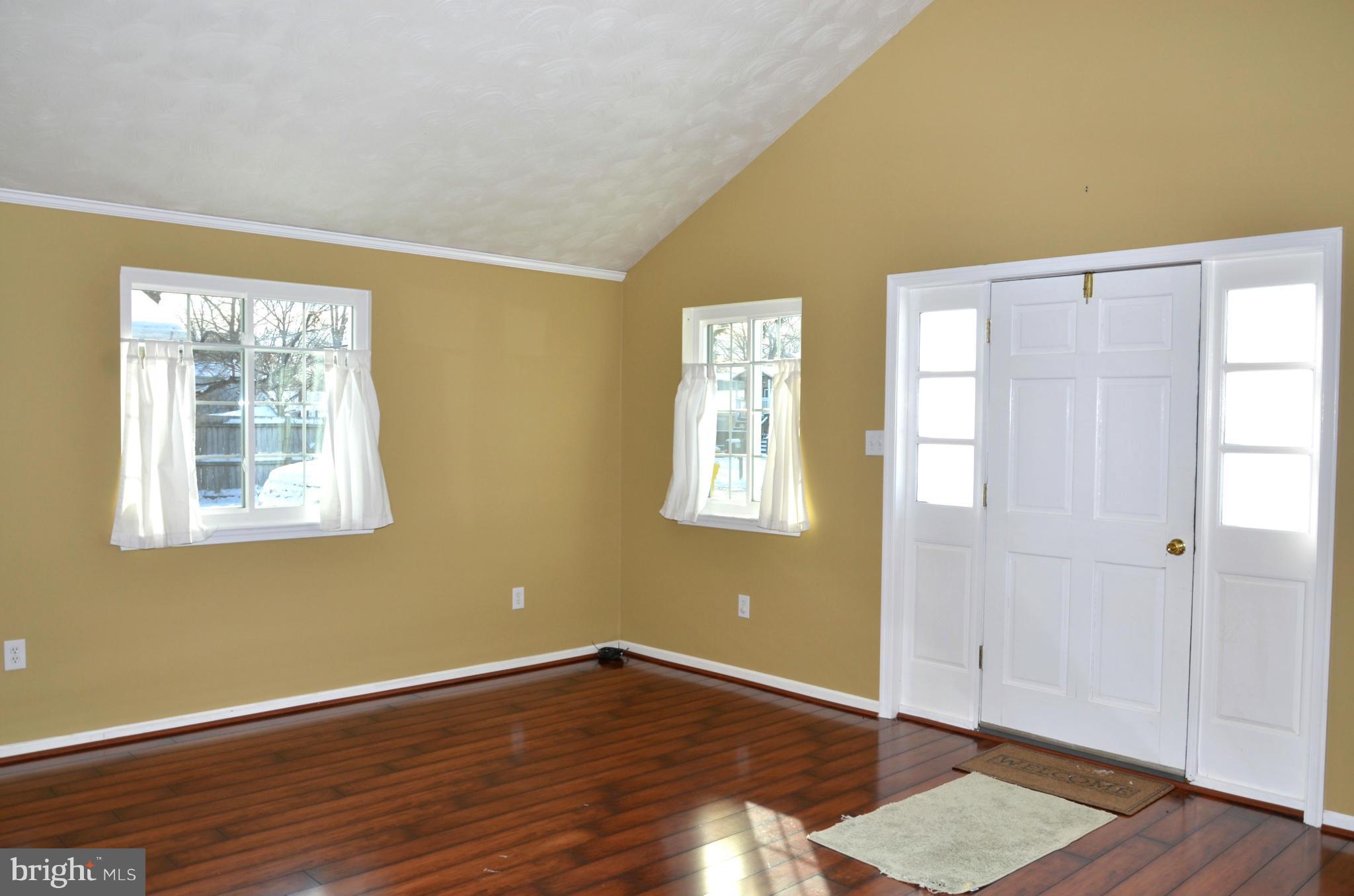 306 Cedar Grove Road Edgewater, MD 21037 - Photo 11 of 30 Living Room