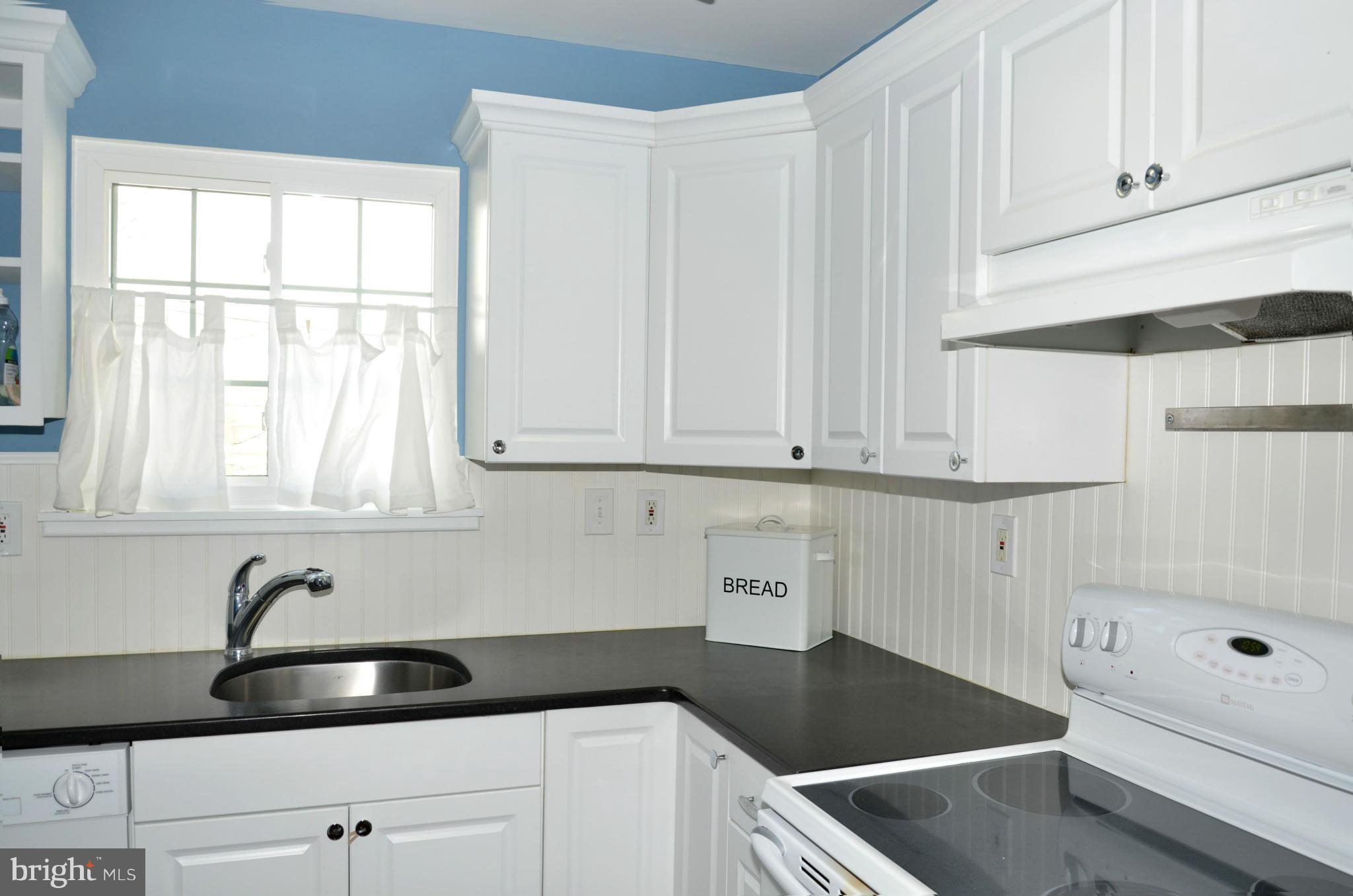 306 Cedar Grove Road Edgewater, MD 21037 - Photo 16 of 30 Kitchen