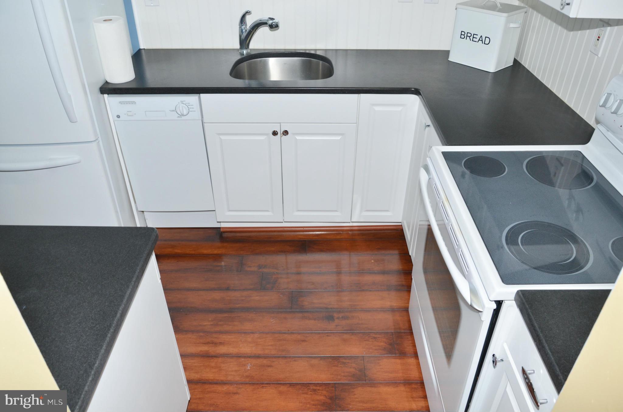 306 Cedar Grove Road Edgewater, MD 21037 - Photo 17 of 30 Kitchen