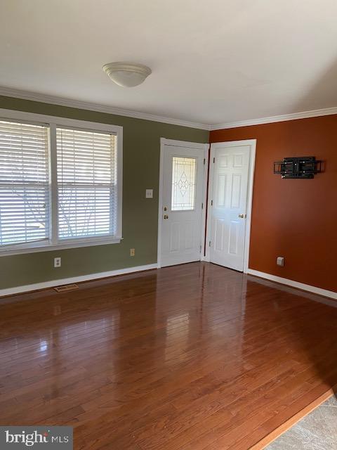 304 Ridge Road Sellersville, PA 18960 - Photo 8 of 18 Living room