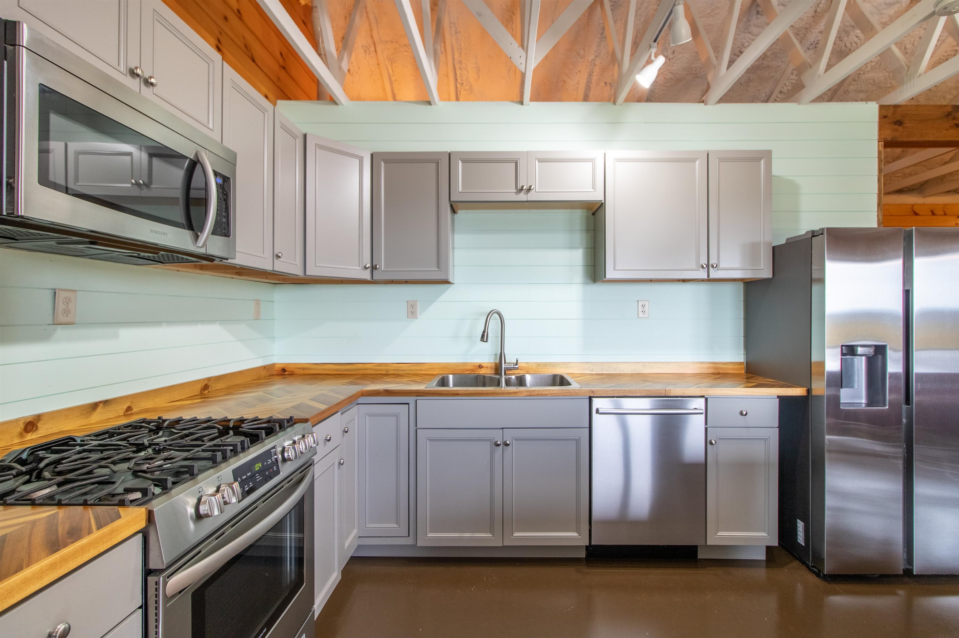 2600 Morgan Charleston Road Charleston, VT 05872 - Photo 22 of 58