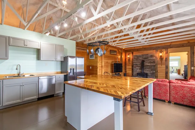 $779,900 | 2600 Morgan Charleston Road, Charleston, VT 05872