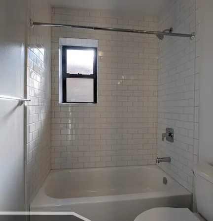 $2,195 | 3409 West Fullerton Avenue, Unit 2A, Chicago, IL 60647