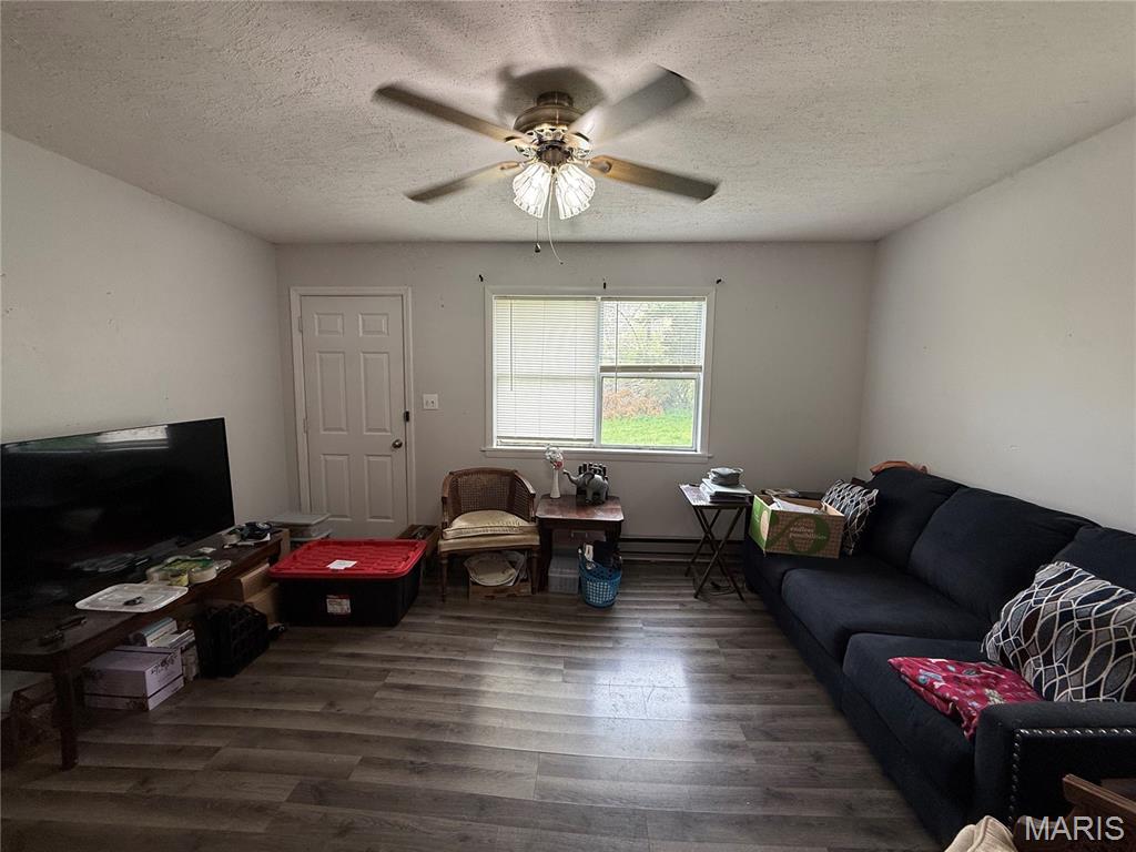 19490 Crabapple Road Lebanon, MO 65536 - Photo 7 of 19