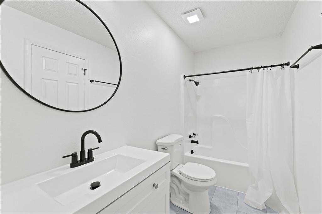 1707 Stacy Road Harrisonville, MO 64701 - Photo 14 of 35