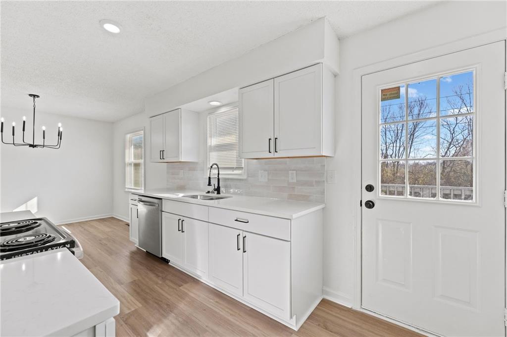 1707 Stacy Road Harrisonville, MO 64701 - Photo 10 of 35