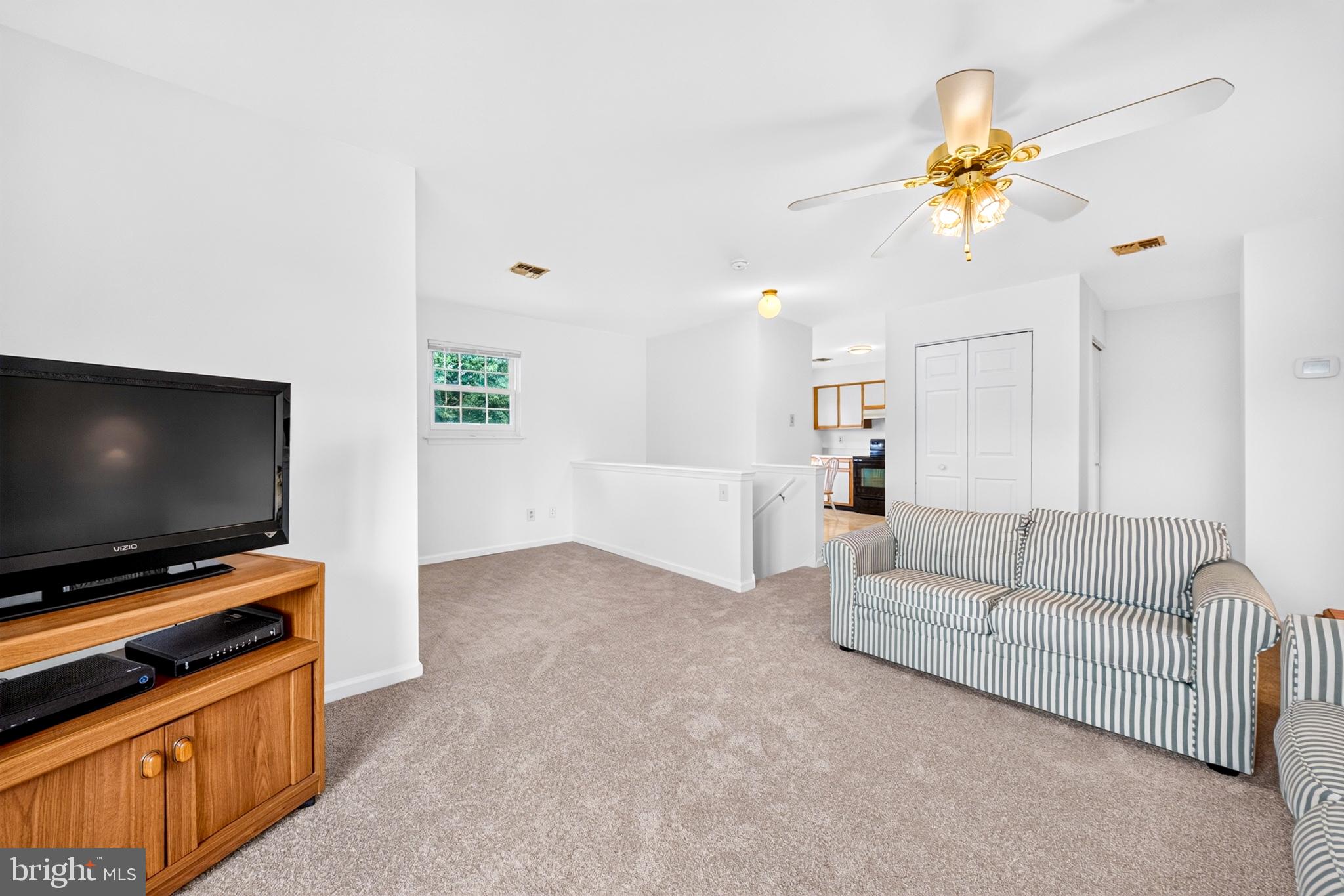 321 McIntosh Road, Unit 132 West Chester, PA 19382 - Photo 6 of 27 Living room