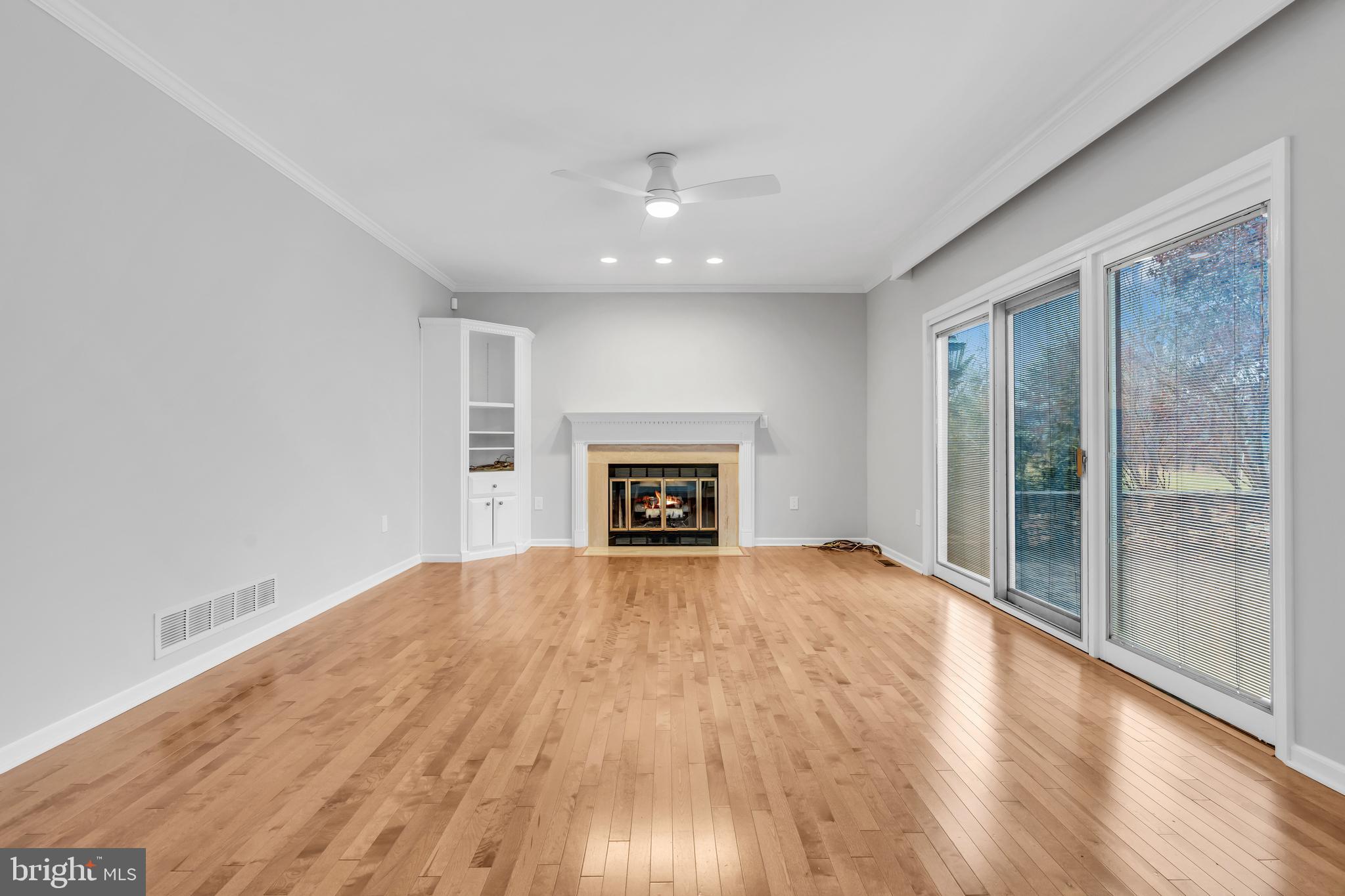10 Reed Drive North Princeton Junction, NJ 08550 - Photo 17 of 55 Family room with gas fireplace