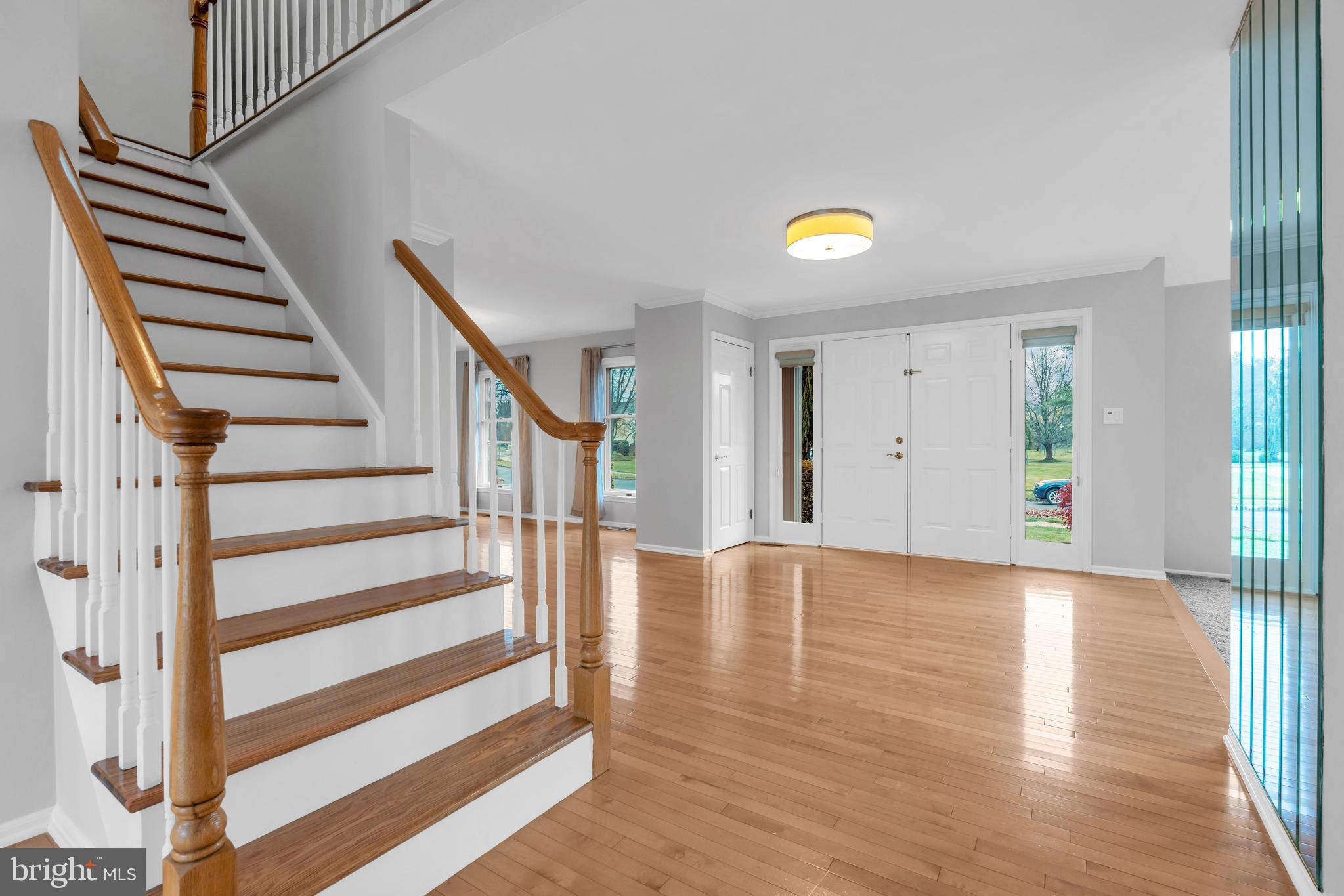 10 Reed Drive North Princeton Junction, NJ 08550 - Photo 26 of 55 Staircase to upper level