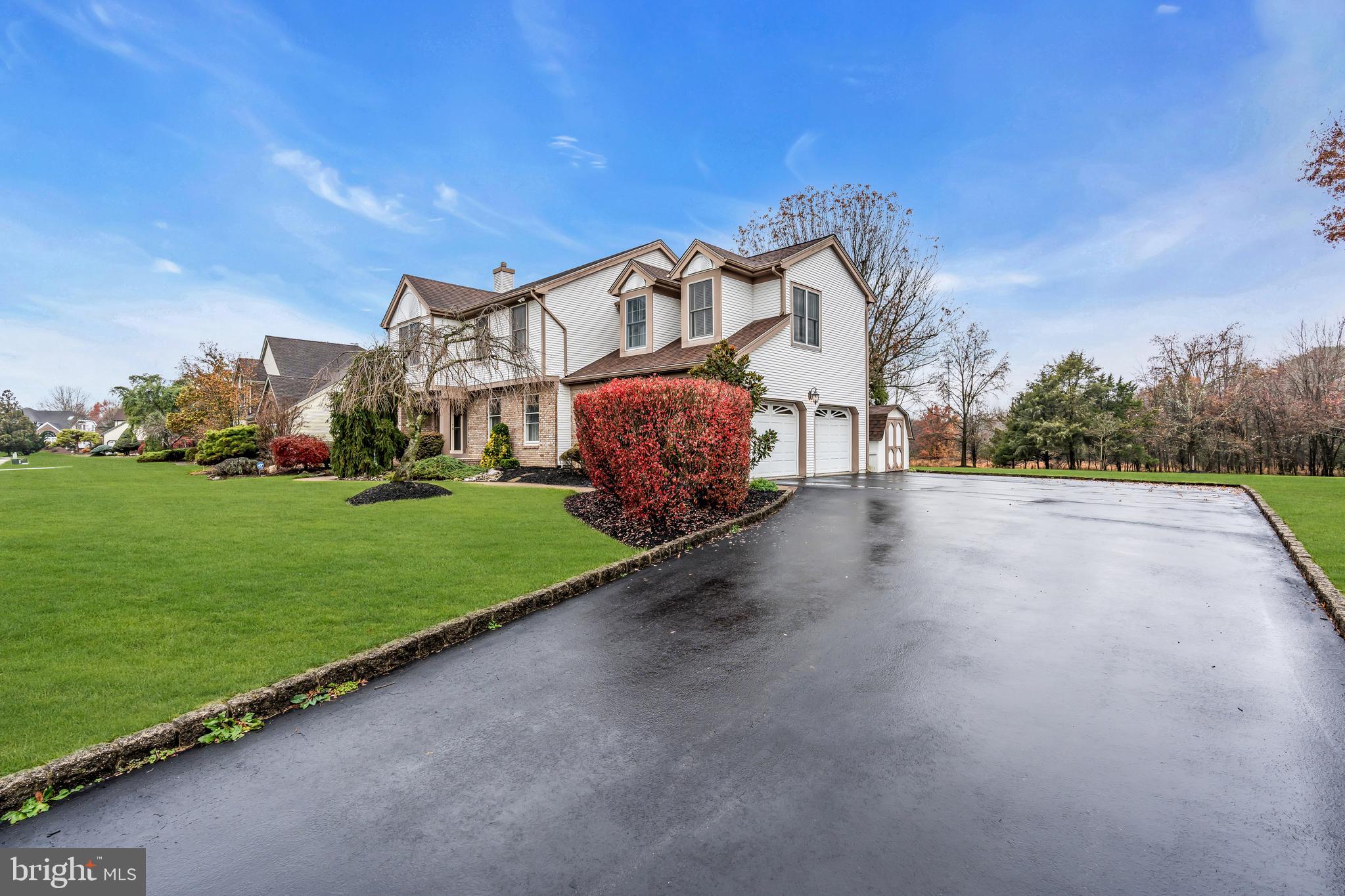 10 Reed Drive North Princeton Junction, NJ 08550 - Photo 3 of 55 Exterior driveway
